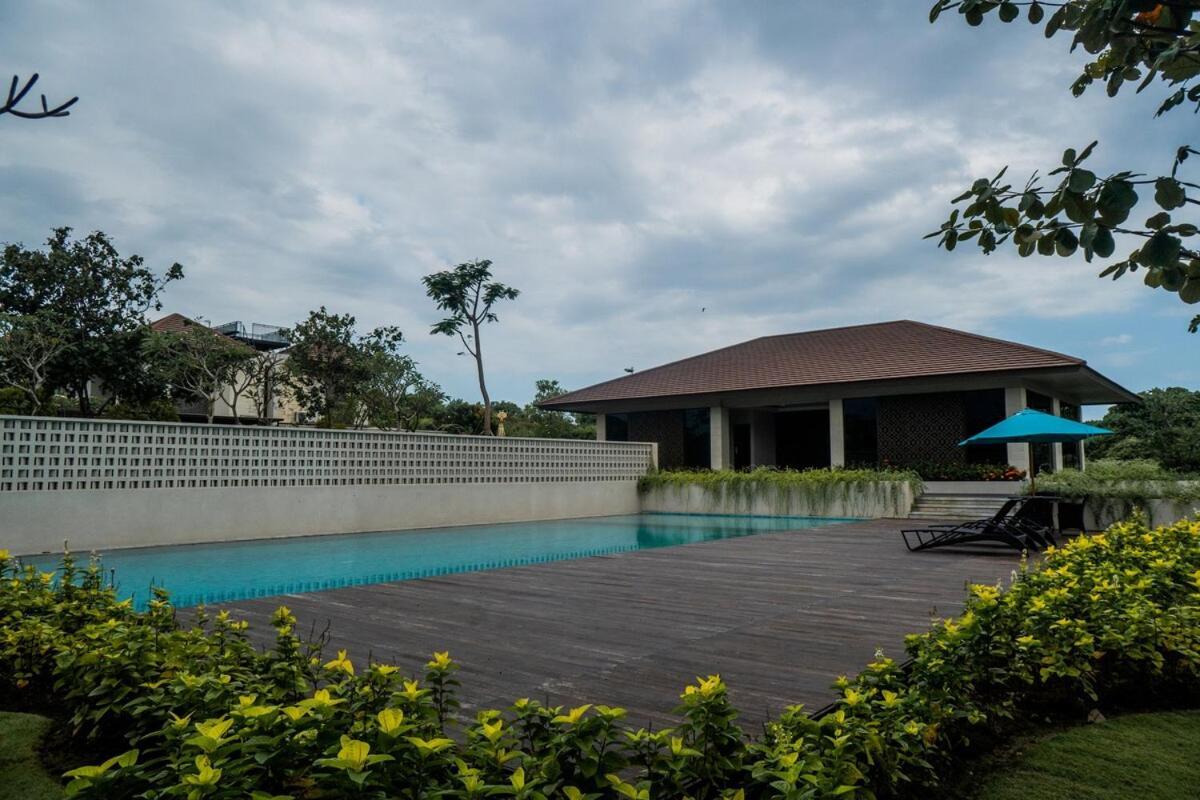 Sadana I22 Ciputra Beach Resort Near Tanah Lot Selemadeg Eksteriør bilde
